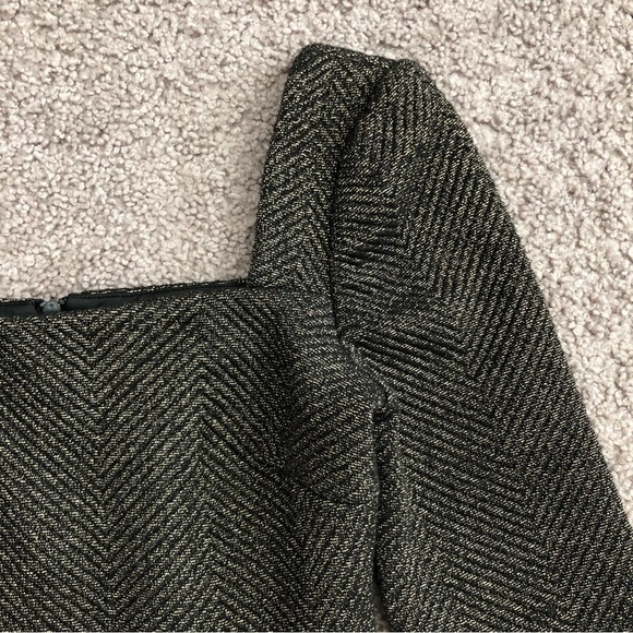 Ali & Jay Metallic Square Neck Crop Top - Picture 5 of 13